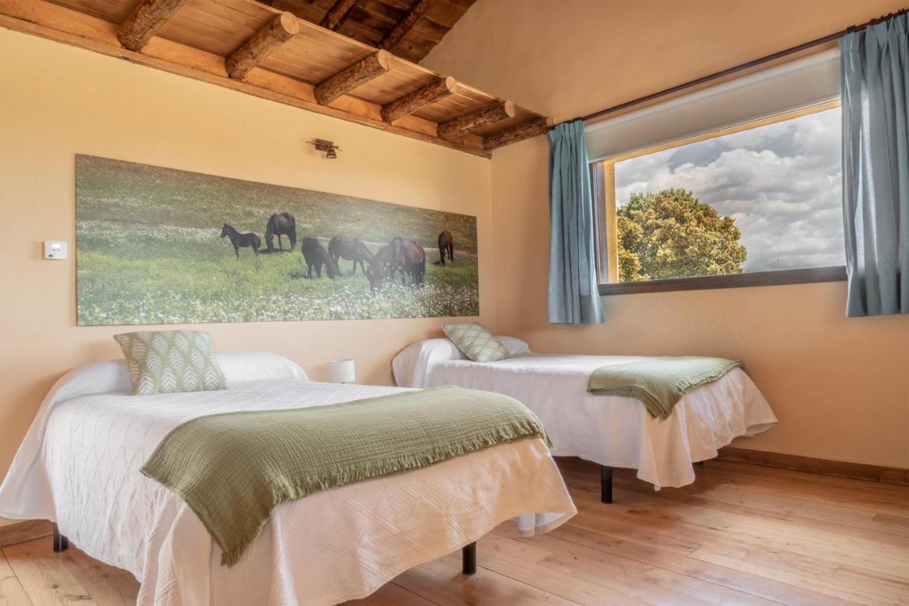 Eco-Lodge En La Reserva Privada Campanarios De Azaba - Proyecto De Conservacion Espeja Екстер'єр фото